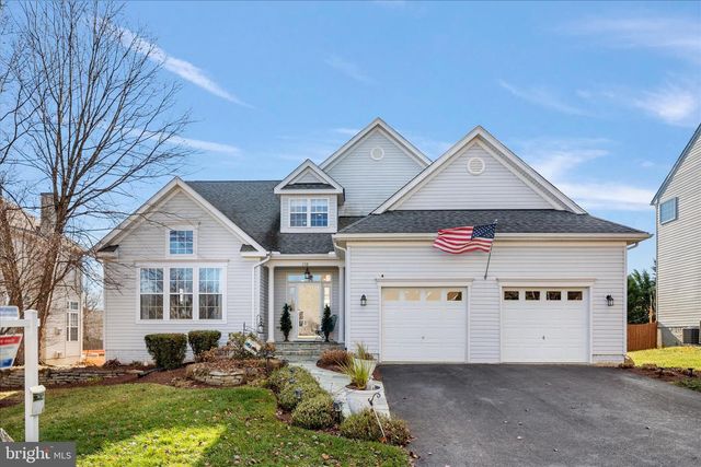 138 BARKSDALE DR, Charles Town, WV 25414