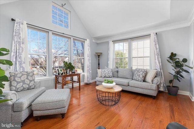 138 BARKSDALE DR, Charles Town, WV 25414