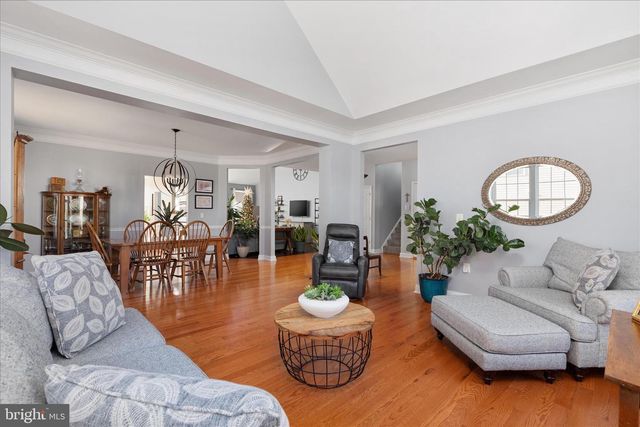 138 BARKSDALE DR, Charles Town, WV 25414