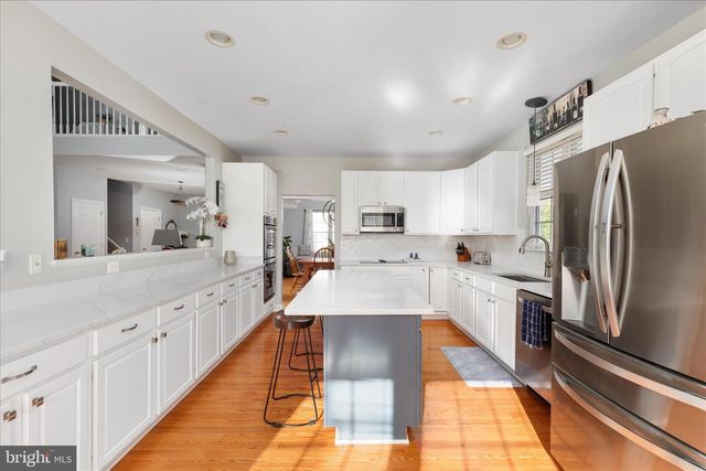 138 BARKSDALE DR, Charles Town, WV 25414