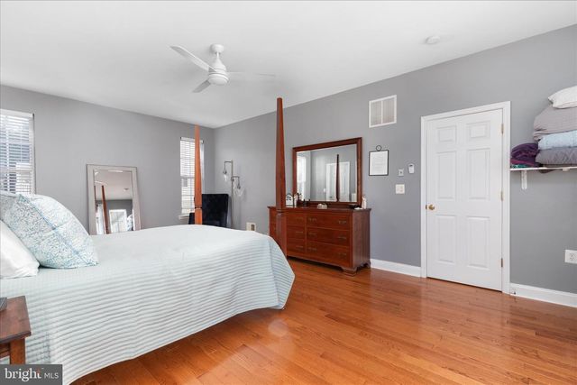 138 BARKSDALE DR, Charles Town, WV 25414