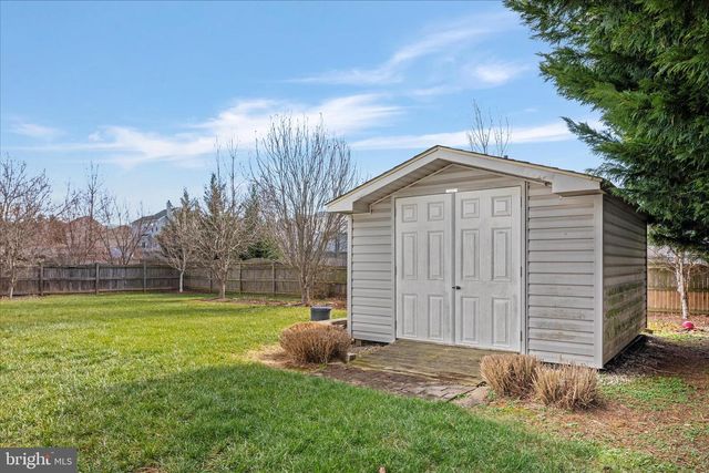 138 BARKSDALE DR, Charles Town, WV 25414