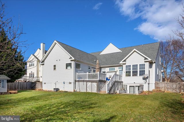 138 BARKSDALE DR, Charles Town, WV 25414