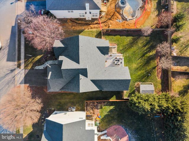 138 BARKSDALE DR, Charles Town, WV 25414