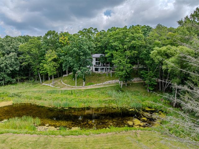 7373 Thornapple Dales Drive, Alto, MI 49302
