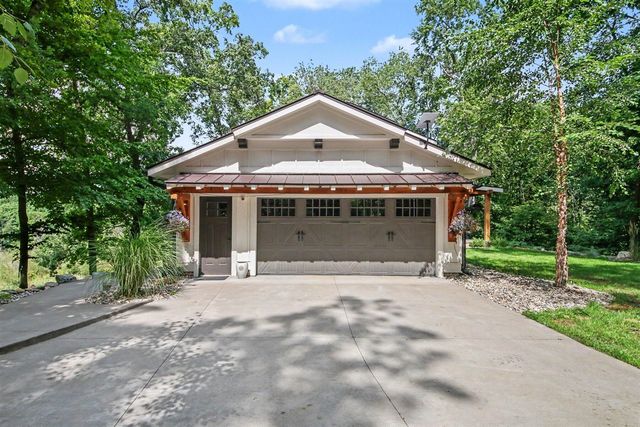 7373 Thornapple Dales Drive, Alto, MI 49302
