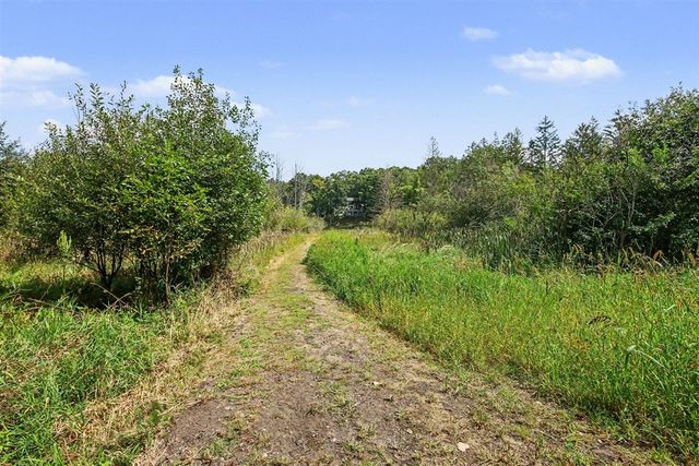 7373 Thornapple Dales Drive, Alto, MI 49302