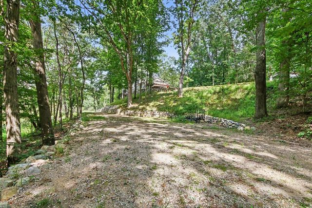 7373 Thornapple Dales Drive, Alto, MI 49302