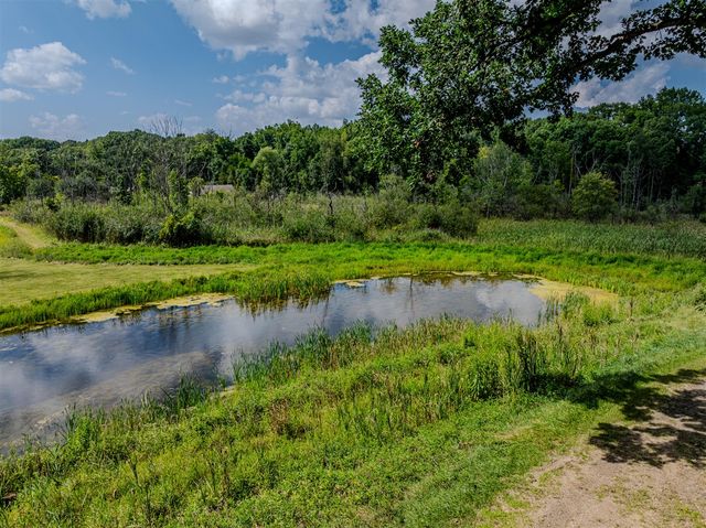 7373 Thornapple Dales Drive, Alto, MI 49302
