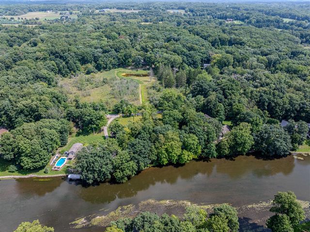 7373 Thornapple Dales Drive, Alto, MI 49302