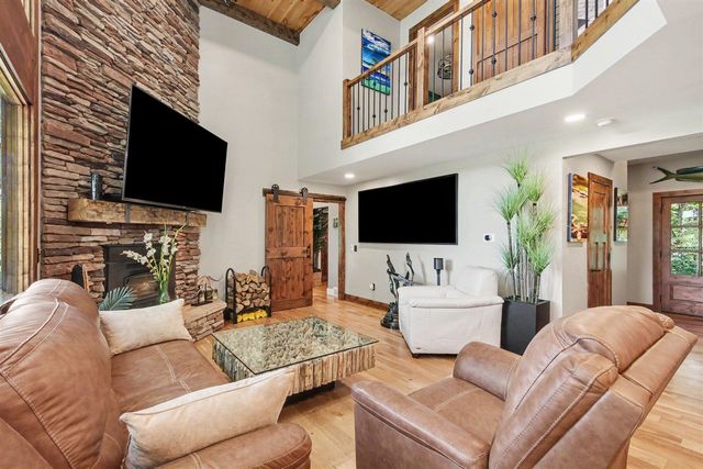 7373 Thornapple Dales Drive, Alto, MI 49302