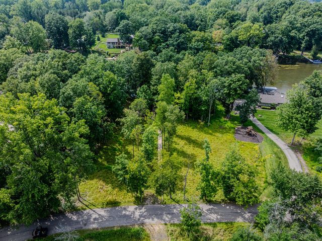 7373 Thornapple Dales Drive, Alto, MI 49302