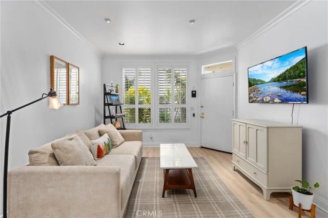 1340 Glenwood Road 28, Glendale, CA 91201
