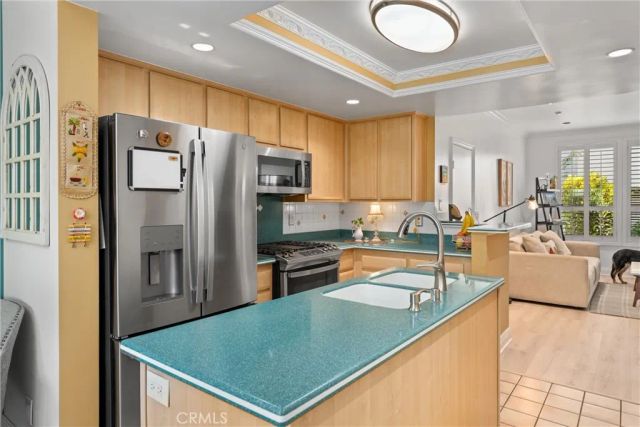 1340 Glenwood Road 28, Glendale, CA 91201