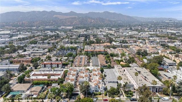 1340 Glenwood Road 28, Glendale, CA 91201