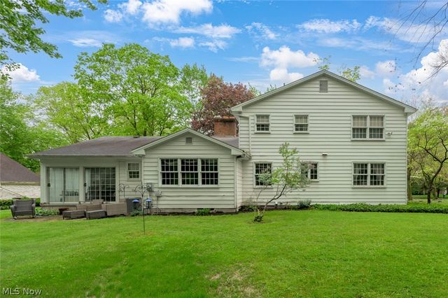 7749 Silver Fox Drive, Youngstown, OH 44512