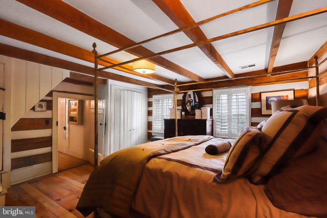 37275 CHARLES TOWN PIKE, Hillsboro, VA 20132
