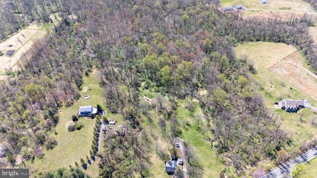 37275 CHARLES TOWN PIKE, Hillsboro, VA 20132