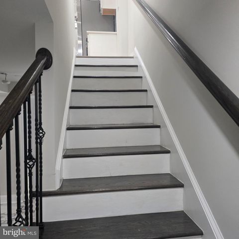807 50TH PL NE, Washington, DC 20019