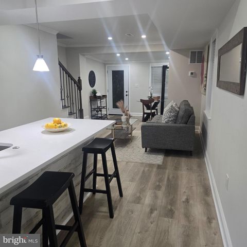 807 50TH PL NE, Washington, DC 20019