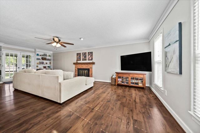 1065 PETERSBURG CV, Collierville, TN 38017