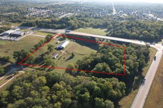 3350 South Kauffman Road, Springfield, MO 65807