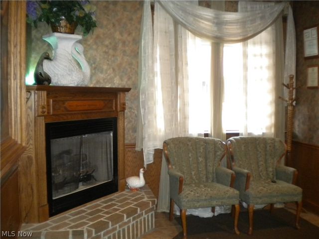 165 2nd Street NW, Barberton, OH 44203