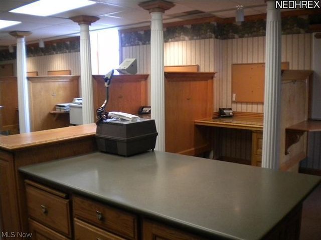 165 2nd Street NW, Barberton, OH 44203