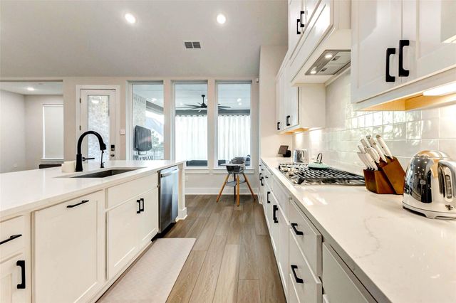 7306 Pecan Brook Lane, Fulshear, TX 77441