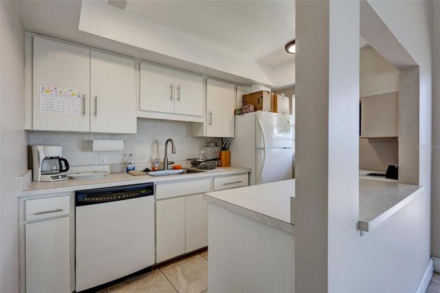 1600 1ST AVENUE W 102A, Bradenton, FL 34205