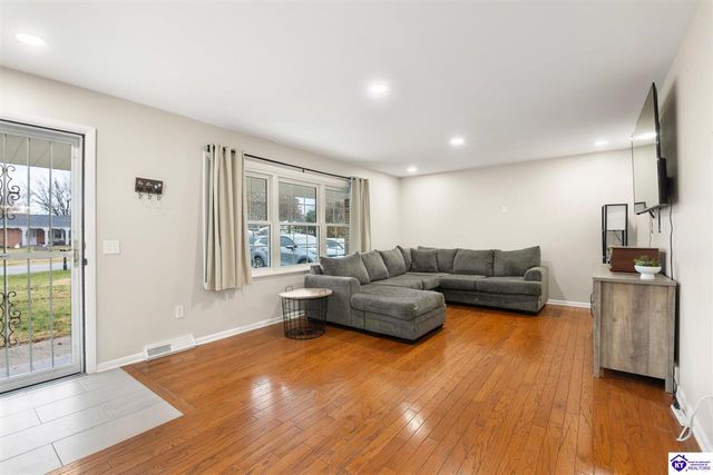 673 Seminole Road, Radcliff, KY 40160