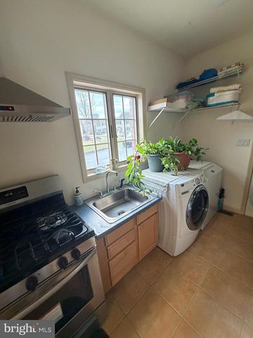 6254 BRIDLE CT, Harrisburg, PA 17111