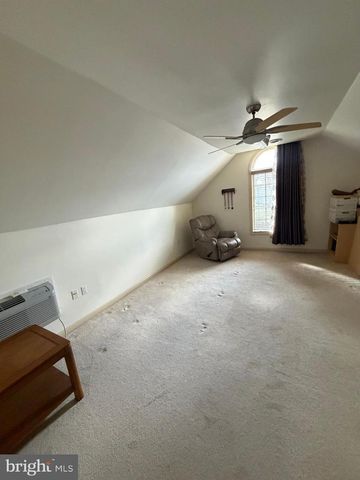 6254 BRIDLE CT, Harrisburg, PA 17111