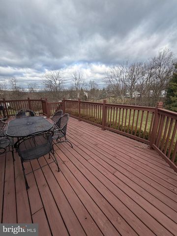 6254 BRIDLE CT, Harrisburg, PA 17111