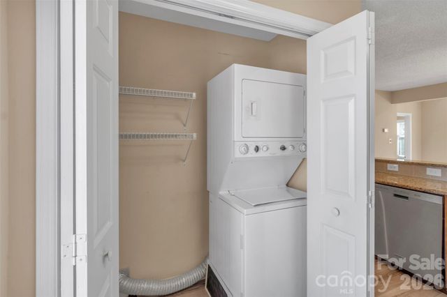 9029 J M Keynes Drive 61, Charlotte, NC 28262