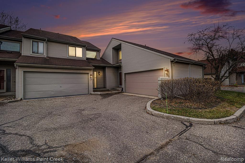 521 Oxford Court, Rochester Hills, MI 48307