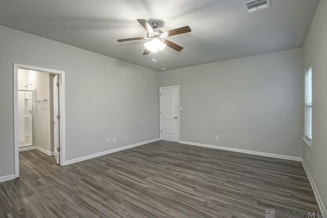 34273 Garnet Lake Dr, Walker, LA 70785