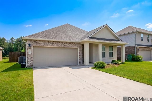 34273 Garnet Lake Dr, Walker, LA 70785