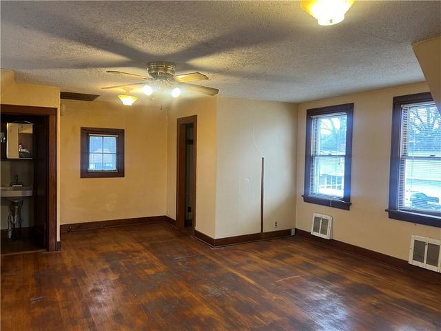 4507 Blue Ridge Boulevard, Kansas City, MO 64133