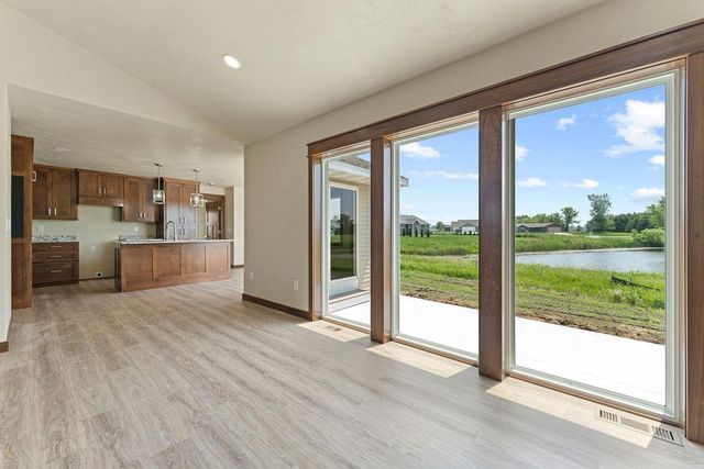 5319 FENCELINE LANE, Omro, WI 54963