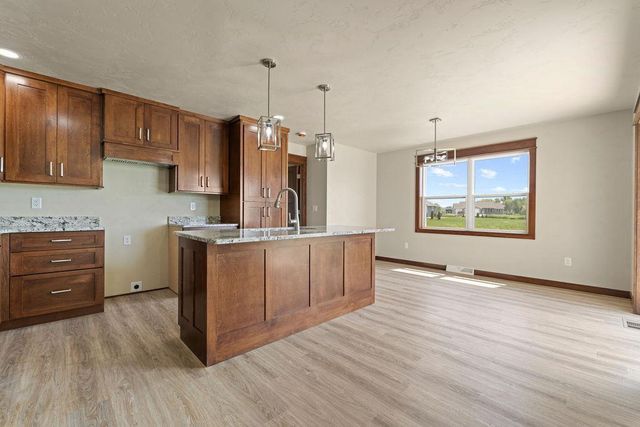 5319 FENCELINE LANE, Omro, WI 54963