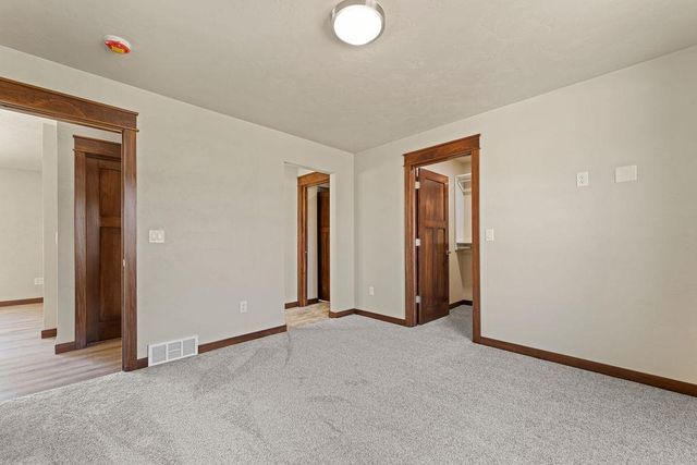5319 FENCELINE LANE, Omro, WI 54963