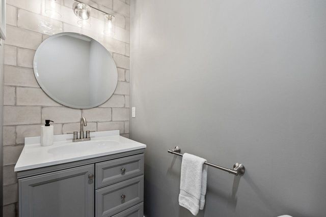 168 Old Bartlett Road A, Conway, NH 03860