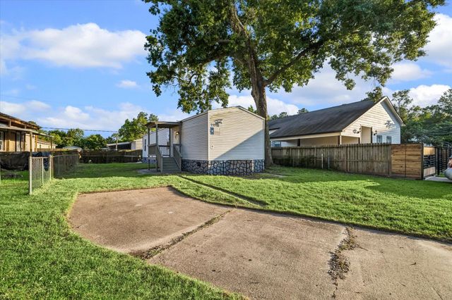 11910 Hazy Hill Drive, Houston, TX 77044