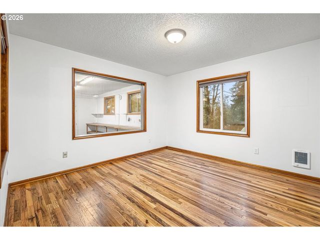 45777 Sw MAPLE Ln, Gaston, OR 97119