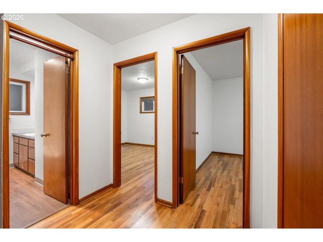 45777 Sw MAPLE Ln, Gaston, OR 97119