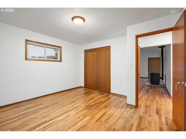 45777 Sw MAPLE Ln, Gaston, OR 97119