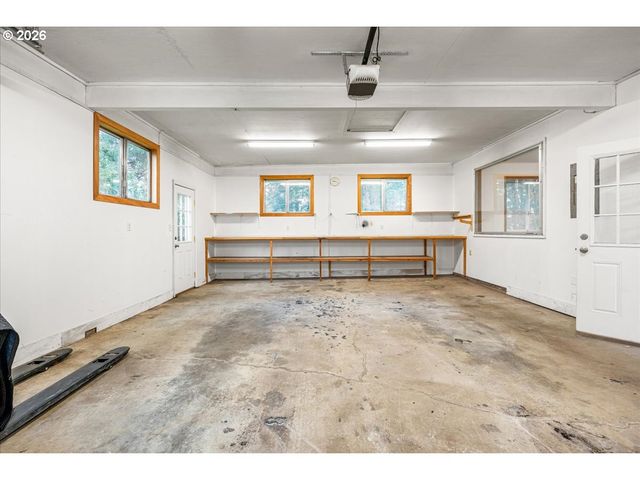 45777 Sw MAPLE Ln, Gaston, OR 97119