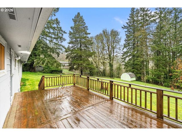 45777 Sw MAPLE Ln, Gaston, OR 97119