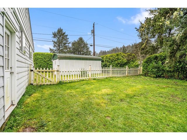 45777 Sw MAPLE Ln, Gaston, OR 97119